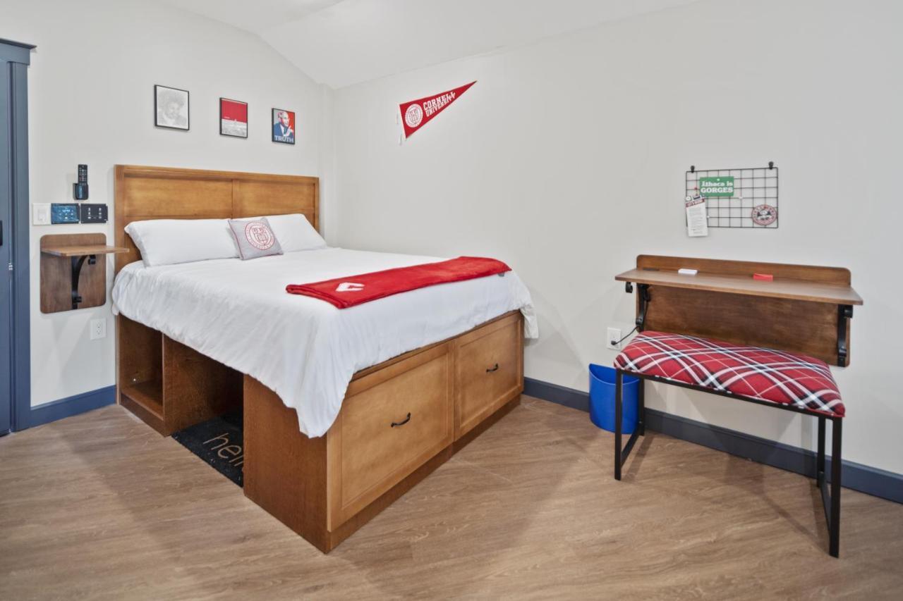 The Dorm Hotel Ithaca Kültér fotó